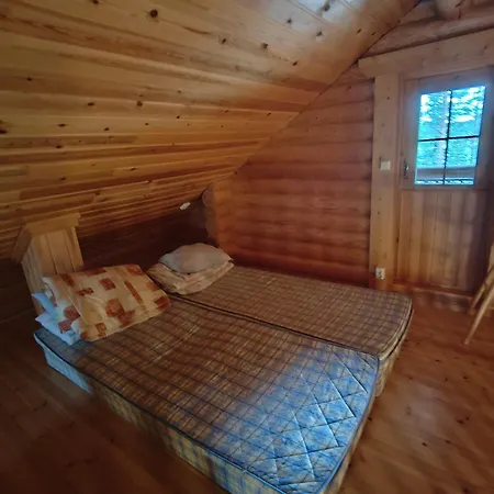 Kalliorinteen Moekit Ruskapirtti *