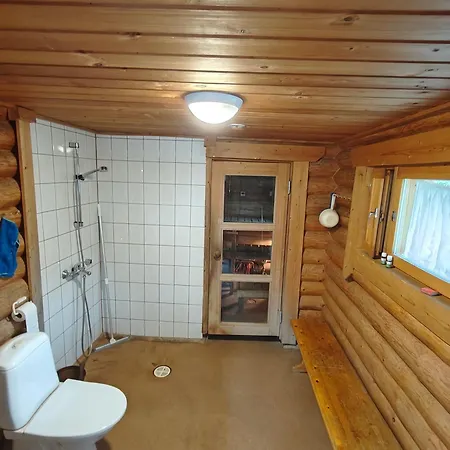 Kalliorinteen Moekit Ruskapirtti