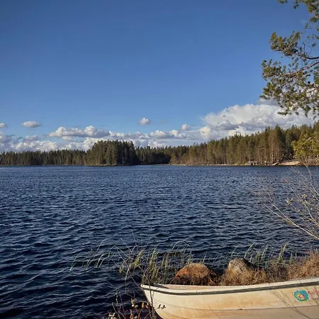 Kalliorinteen Moekit Ruskapirtti Chalet